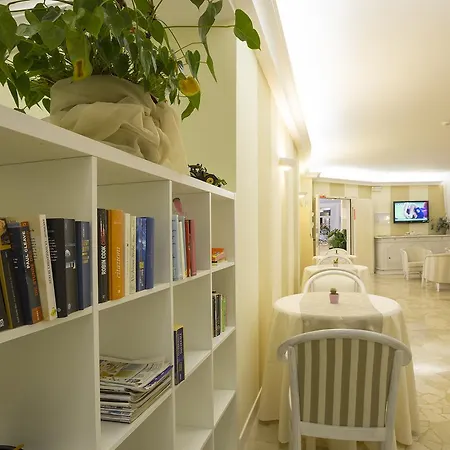 Adria Sul Mare Szálloda