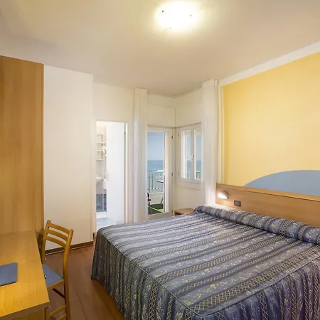 Adria Sul Mare Szálloda 3*