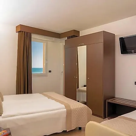 Adria Sul Mare فندق