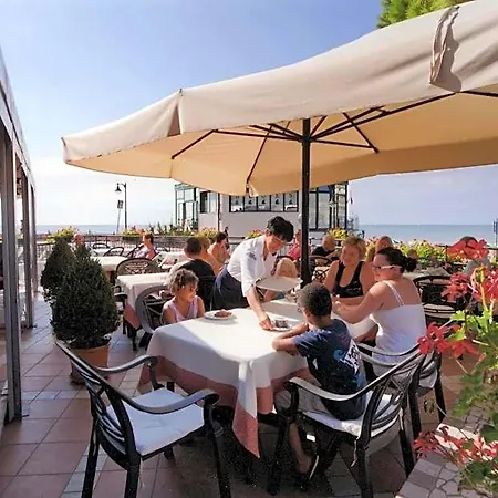 Adria Sul Mare فندق